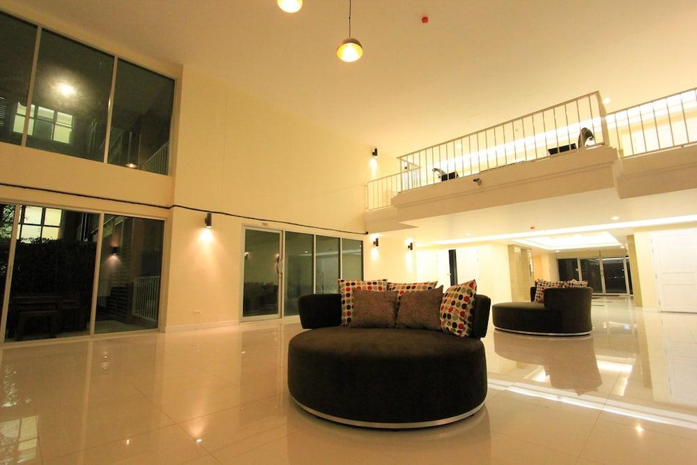 Grow Residences Bangkok Exterior foto