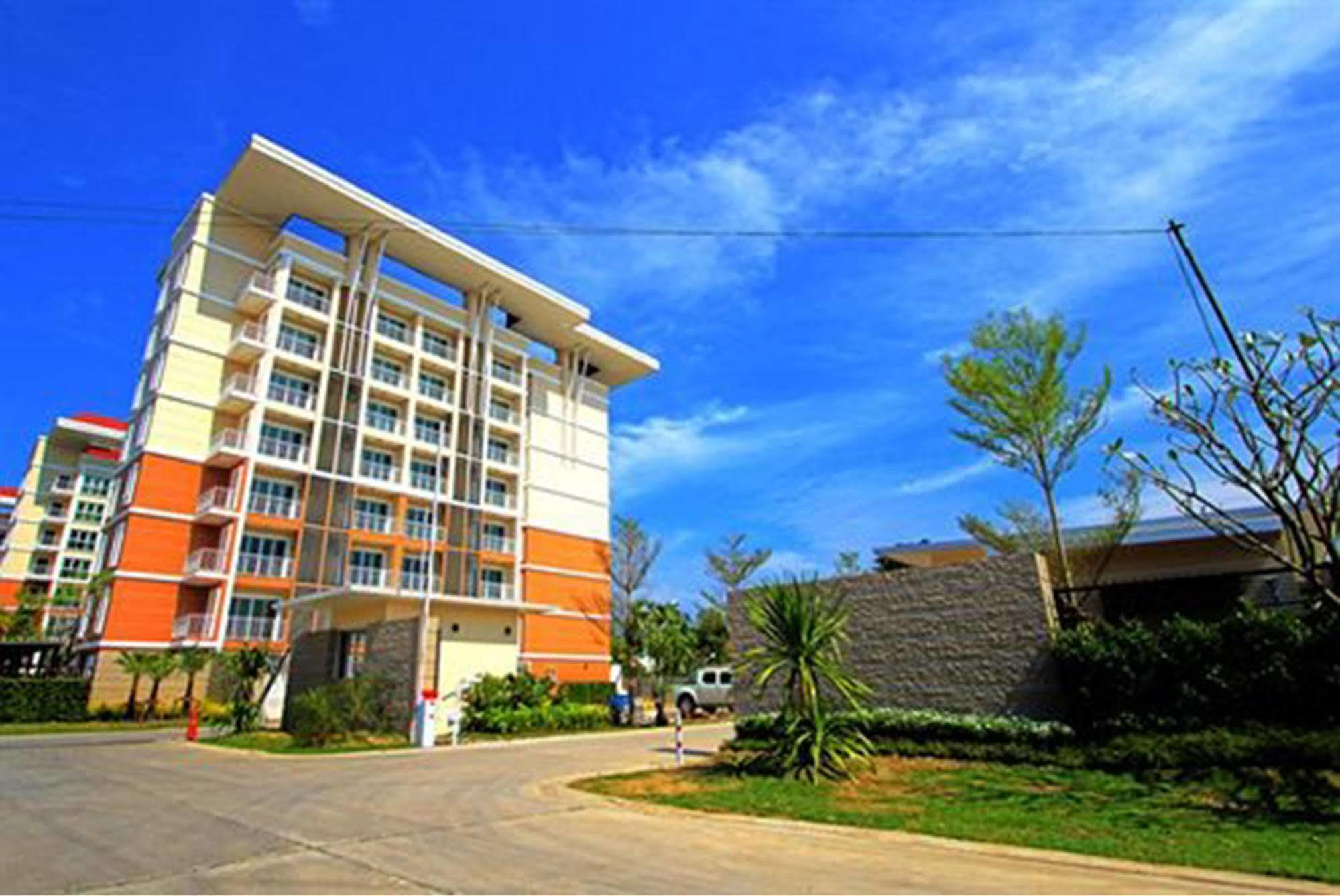 Grow Residences Bangkok Exterior foto