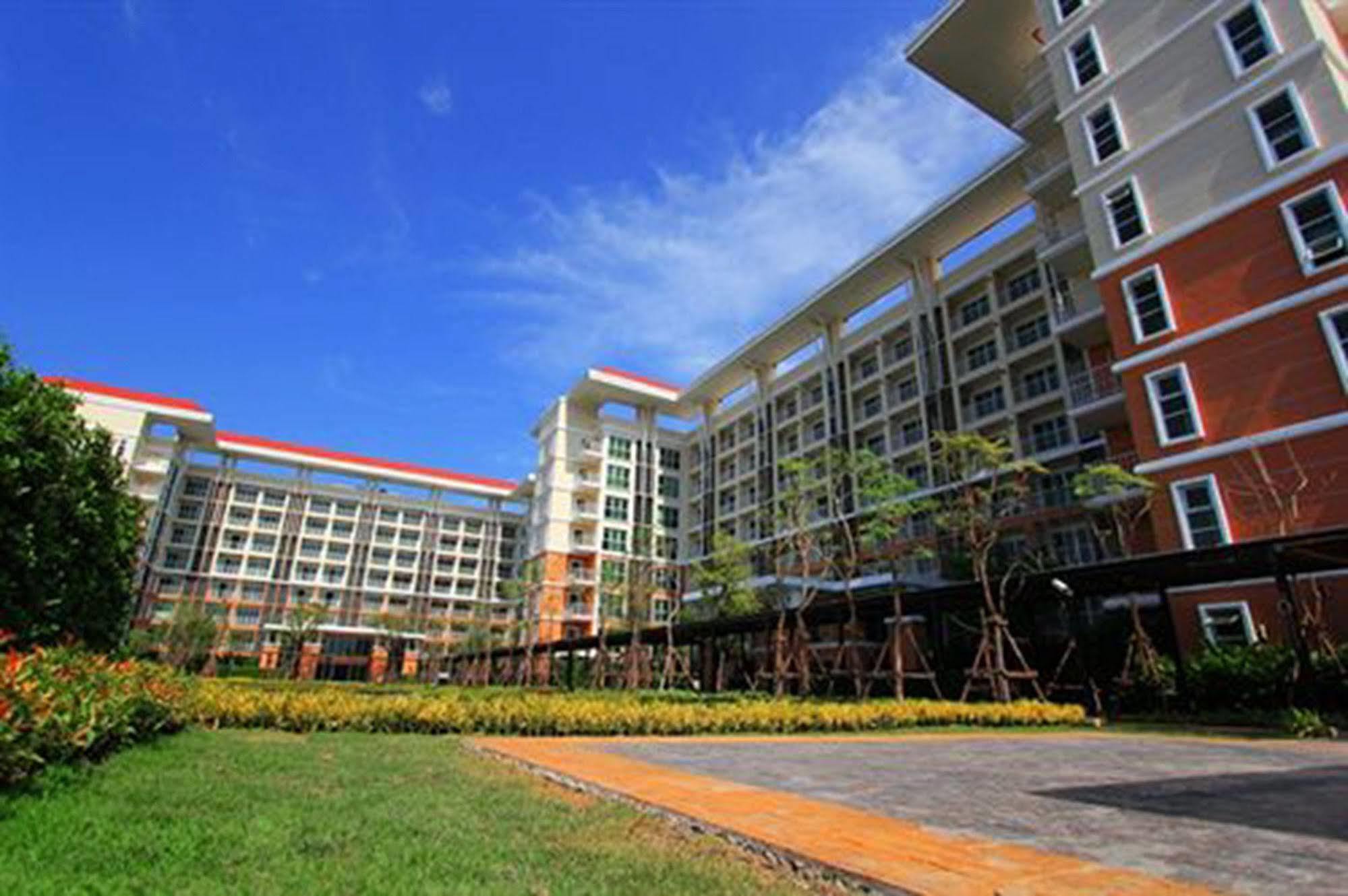 Grow Residences Bangkok Exterior foto