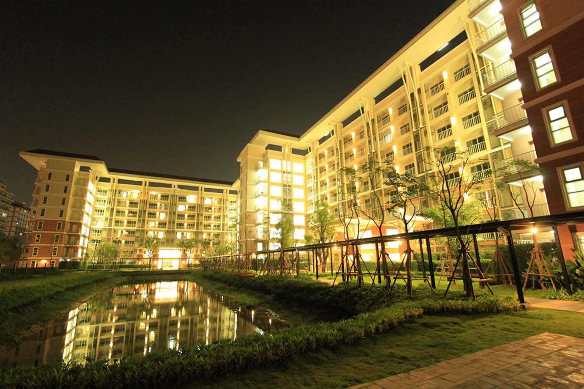 Grow Residences Bangkok Exterior foto
